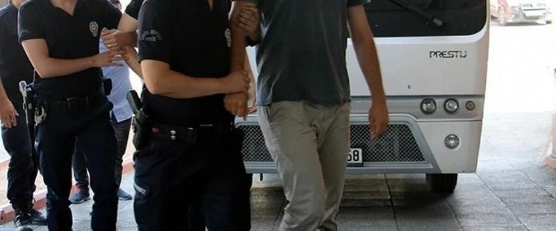 DOKTOR VE ÖĞRETMENE ŞİDDET