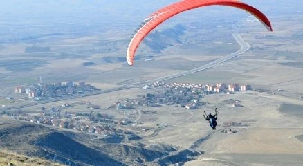 Dövizini bozduran vatandaşlar, Başkent semalarında uçtu