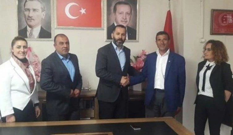DSP MECLİS ÜYELERİ AK PARTİ`YE GEÇTİ
