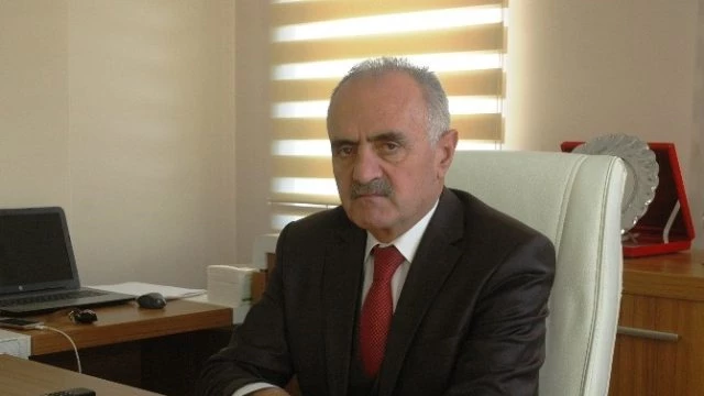 Eğitim-Bir-Sen`den `Temizlik Personeli` Eleştirisi