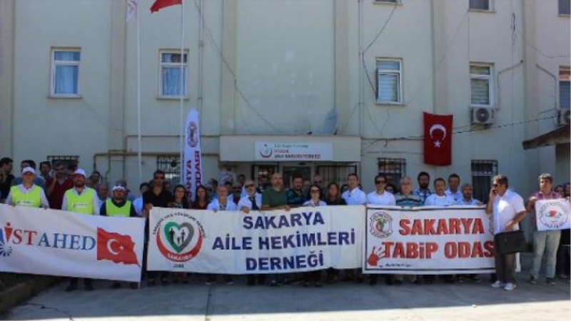 Ehliyet İçin Sağlık Raporu Vermeyen Doktoru Bıçakladı