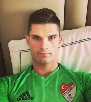 Elazığspor`a, Boşnak Orta Saha Oyuncusu