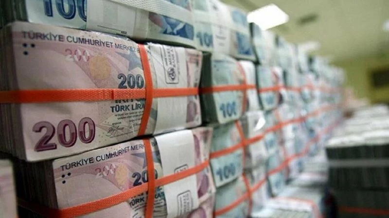 Enka Holding`de 20 milyon liralık vurgun! Eski müdür, kardeşi ve arkadaşıyla birlikte paraları zimmetine geçirmiş