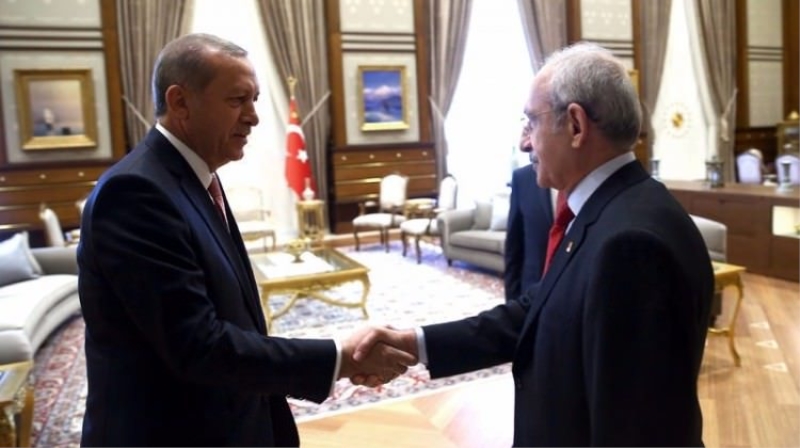 Erdoğan 2 isim hariç tüm davaları geri çekti