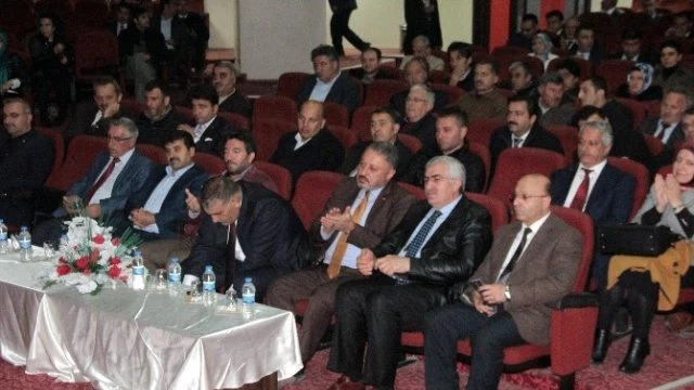 Erzurum Eğitim Bir Sen`den Liderlik ve İletişim Semineri