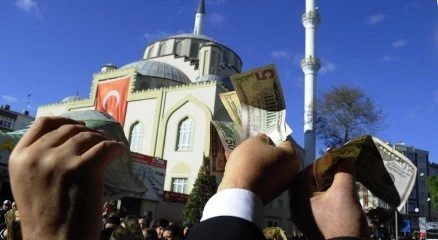Esenler esnafı, bütün dövizlerini bozdurdu