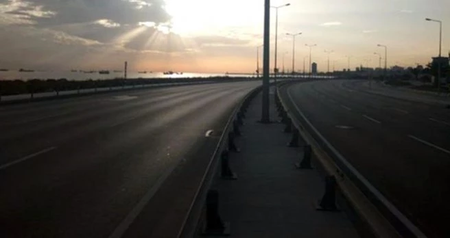 Eski Top Mermisinin İmha Edilmesi İçin Kennedy Caddesi 15 Dakika Trafiğe Kapatıldı