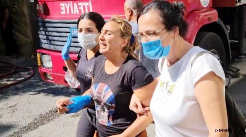 Evlatlarını rehin alıp bütün evi ateşe verdi
