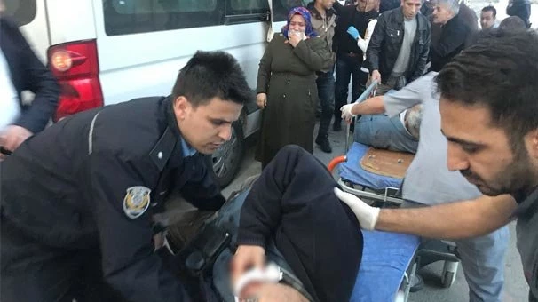 Feci kaza! Yolcu otobüsüyle kamyon çarpıştı