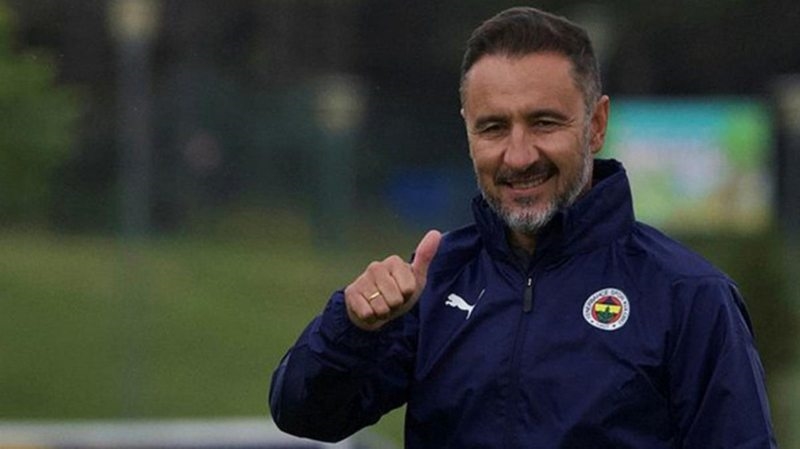 Fenerbahçe`de Vitor Pereira`nın aldığı karar sonrası 5 futbolcu kamptan ayrıldı