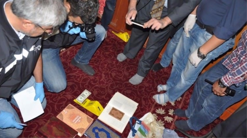 FETÖ'nün kitapları bakın nerede bulundu
