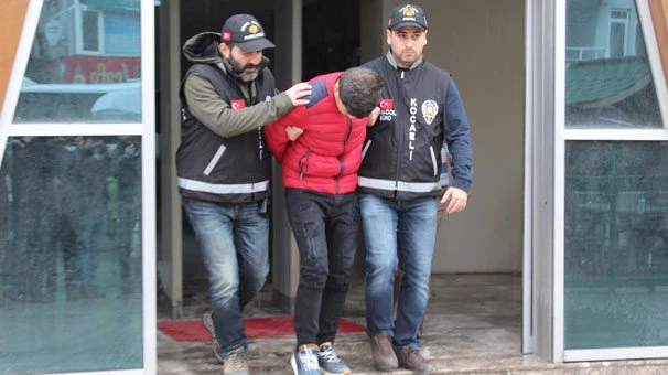 FETÖ ile korkutarak evini satmasını istedi