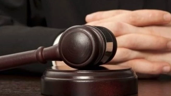 FETÖ`cü öğretmen suçu eşine attı