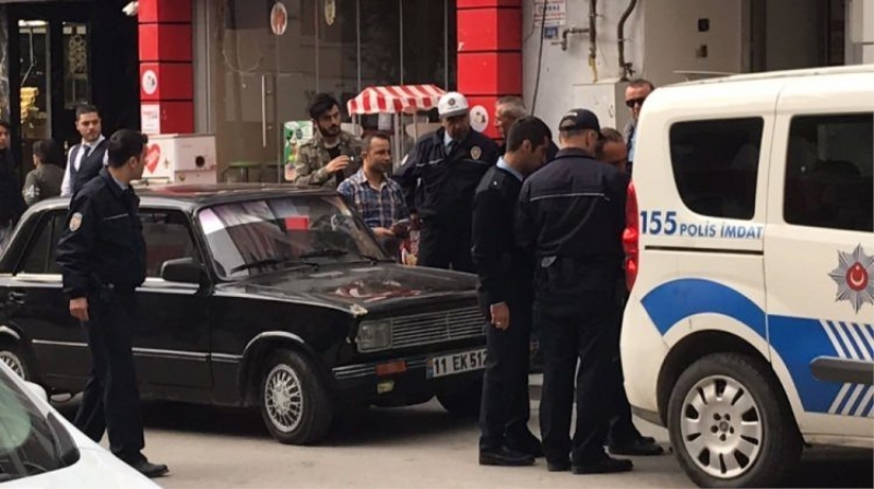 Fıkra gibi olay: Anahtarı araçta bırakınca...