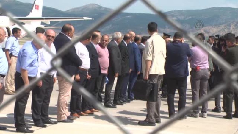 Fikri Işık: `Daha Önceden Sağlık Raporuyla Pilotluktan Ayrılanlara Tekrar Bir Hak Veriyoruz`
