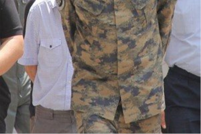 Firari darbeci generaller yakalandı