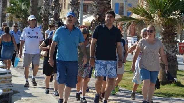 Foça`da Sağlıklı Yaşam Yürüyüşü