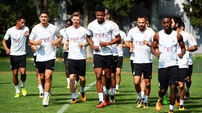 Galatasaray`da devre arasında 2 ayrılık birden!