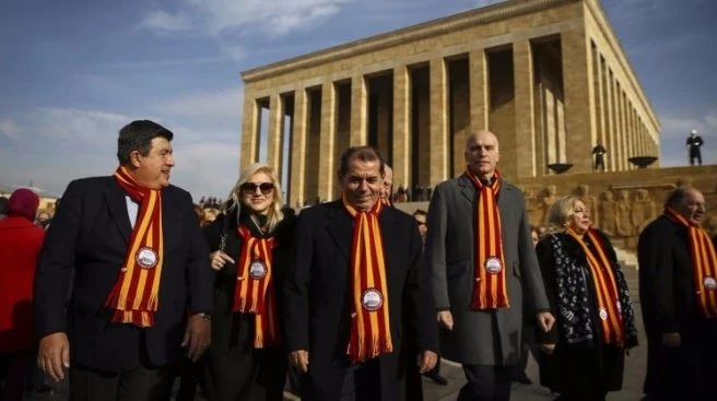Galatasaray`dan Anıtkabir`e ziyaret