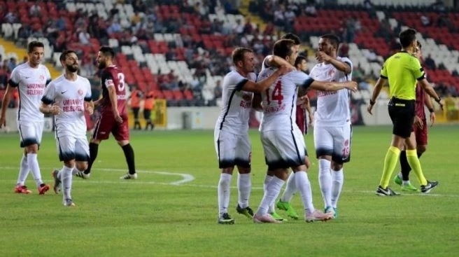Gaziantepspor evinde dağıldı!