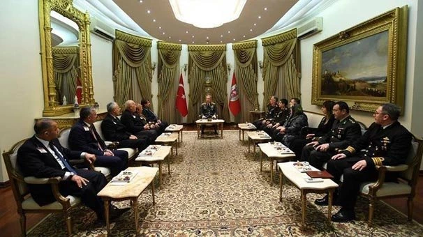 Genelkurmay Başkanı Orgeneral Akar, şehit yakınlarını kabul etti