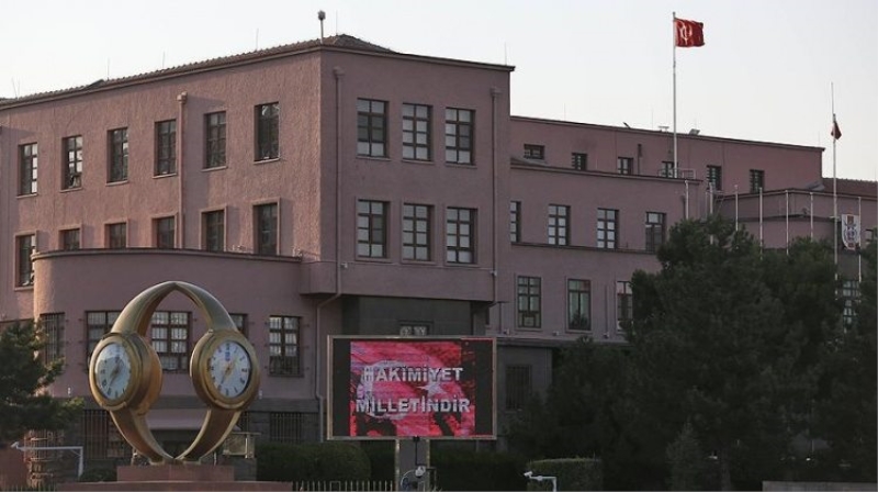 Genelkurmay ve komutanlıklarda aramalar sürüyor