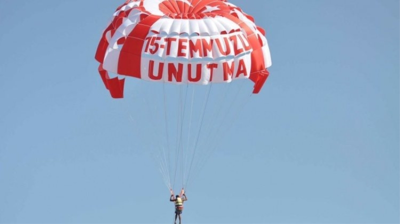 Gökyüzünden '15 Temmuz' mesajı