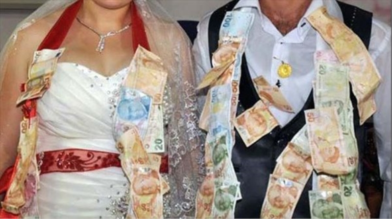 Gram altın el yakıyor! Altın yerine para...