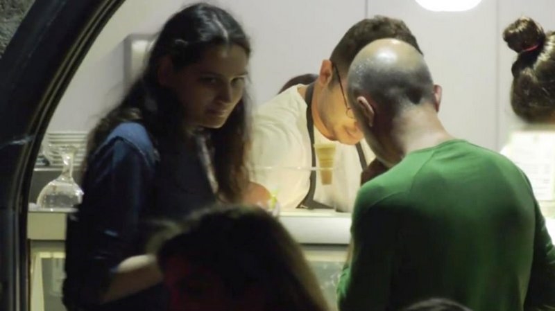 Gülsim Ali İlhan`ın kendisinden 22 yaş büyük oyuncu Durul Bazan ile aşk yaşadığı belgelendi