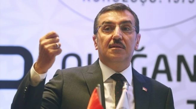 Gümrük Bakanı`ndan `elektronik yasağı açıklaması!