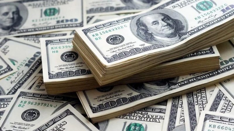 Güne düşüşle başlayan dolar 8,69`dan işlem görüyor