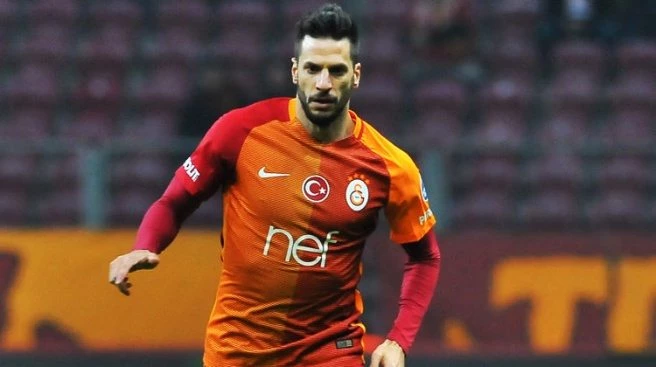 Hakan Balta`dan fotoğraflı gönderme!