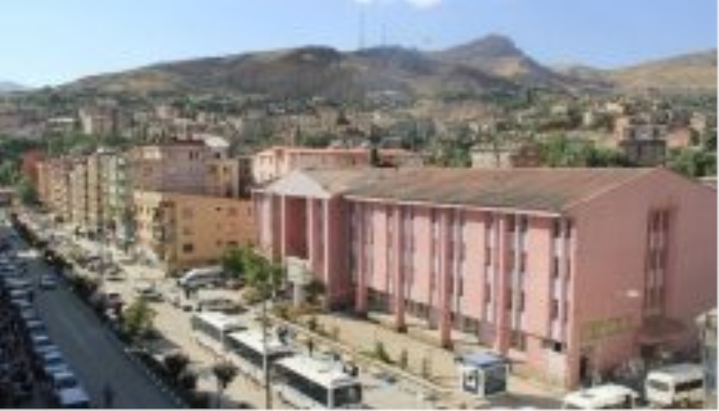 Hakkari?de aşırı sıcaklar bunalttı