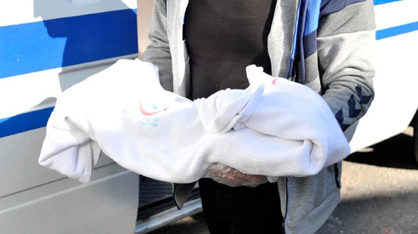 Hastanede ölen bebeğin babası her şeyi itiraf etti!