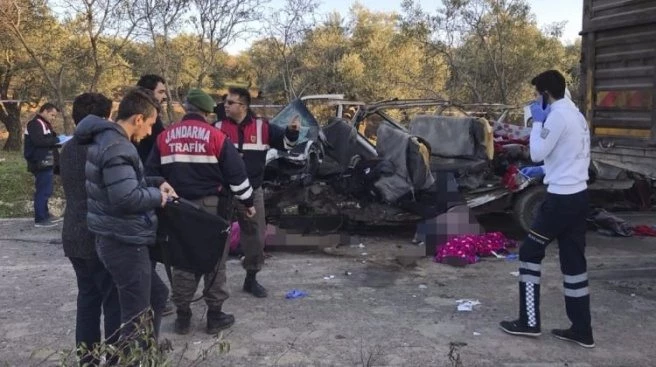Hatay`da korkunç kaza: 10 ölü, 7 yaralı!