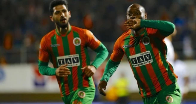 Hazırlık Maçında Alanyaspor, Antalyaspor`u 3-1 Yendi