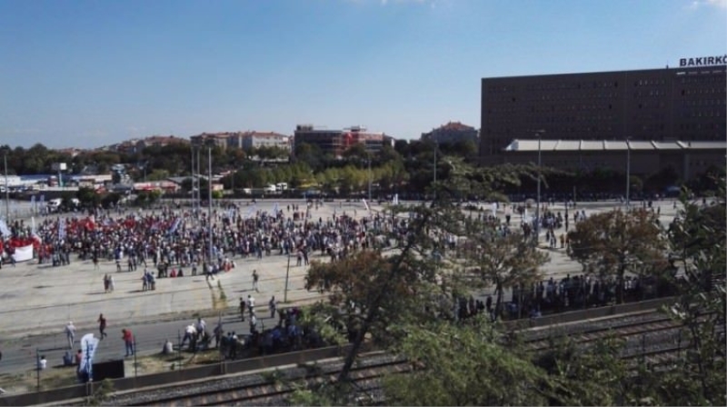 HDP'nin Bakırköy mitingine kimse gelmedi
