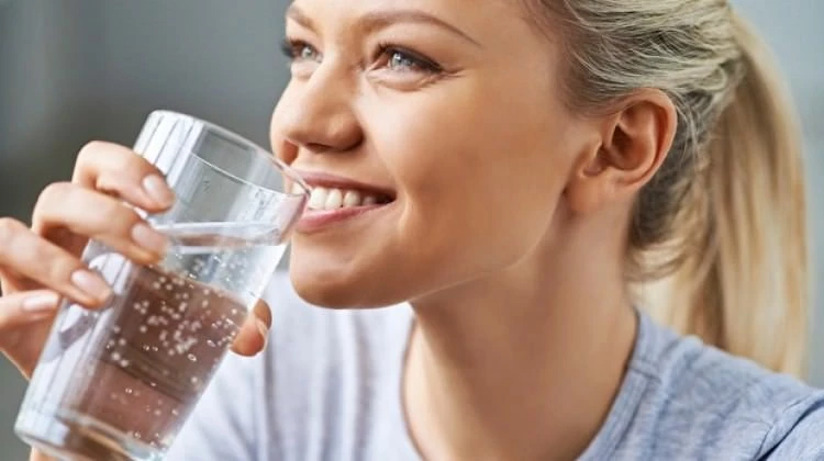 Her gün 2.5 litre su için
