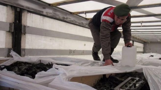 Hollanda firmasının TIR`ına jandarma baskını!