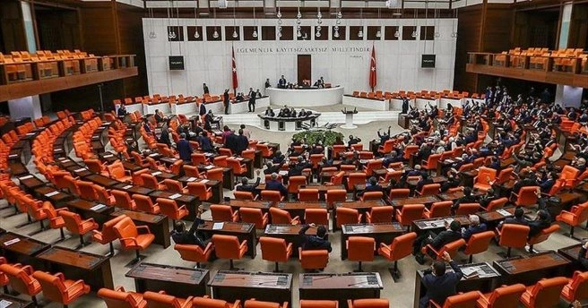 HSK seçimlerinde 367`ye ulaşılamadı