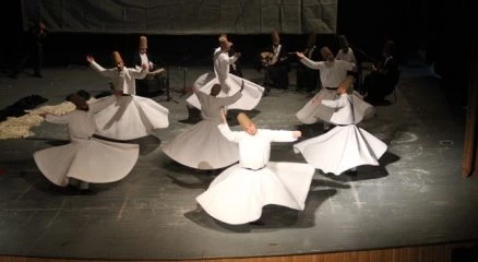 Hz. Mevlana?yı anma etkinlikleri sema gösterisiyle başladı