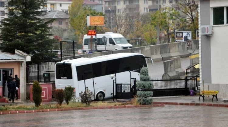 İfade vermeyen eş başkanlar mahkemeye sevk edildi