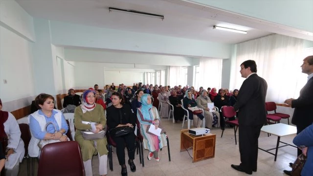 İl Milli Eğitim Müdürü Dülger, Velilerle Bir Araya Geldi