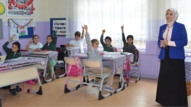 İl Milli Eğitim Müdürü Durmuş`un Okul Ziyaretleri Devam Ediyor