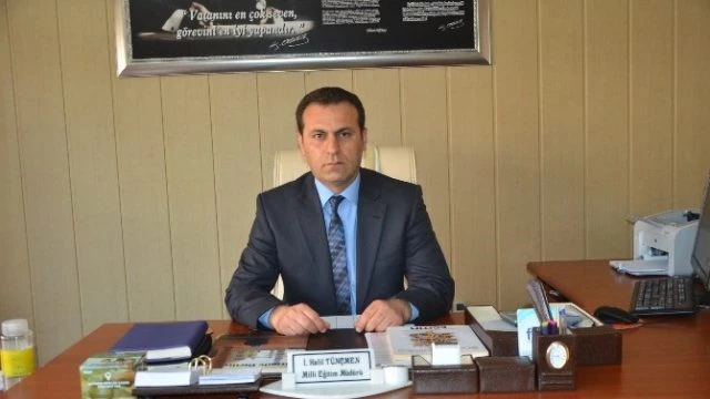 İlçe Milli Eğitim Müdürü Tünçmen`den Öğretmenler Günü Mesajı