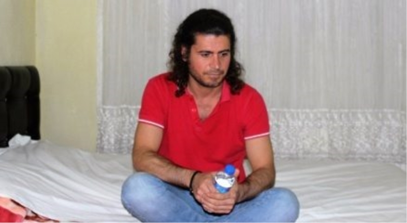 İnancından dolayı ülkesine dönemeyen Muhammed açlık grevine başladı