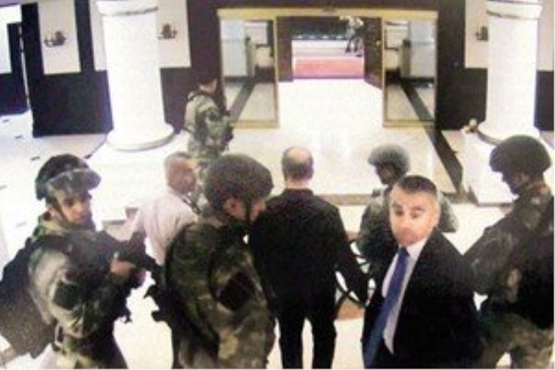İnkarcı darbecileri ele veren görüntüler