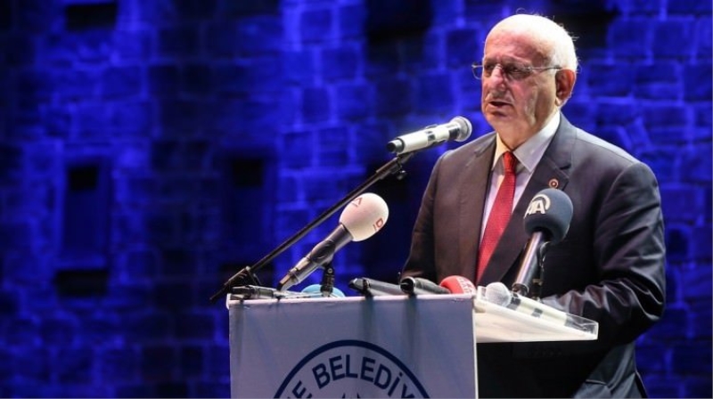 İsmail Kahraman'dan tişört tepkisi