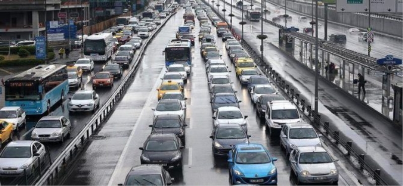 İstanbul'da dolmuş ve minibüslere zam!