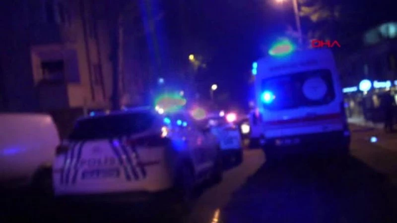 İSTANBUL-AVCILAR`DA SİLAHLI KAVGA: 1 YARALI